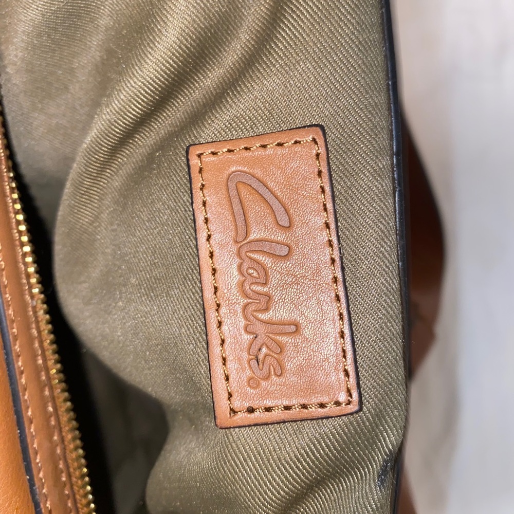 Clarks - Picture 3 of 8